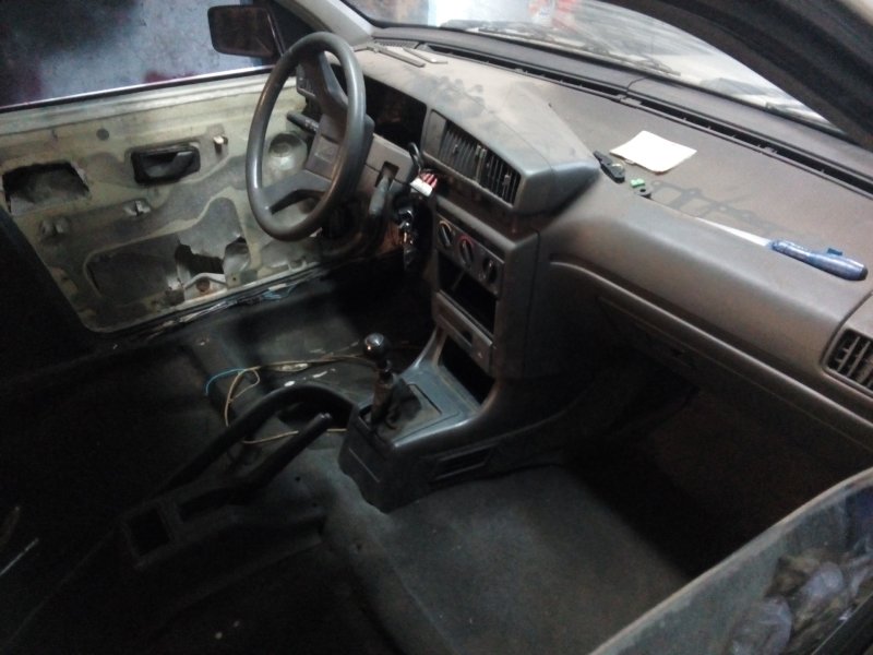 Peugeot 405 салон