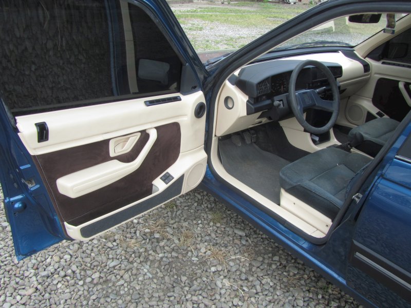 Peugeot 405 gl Interior