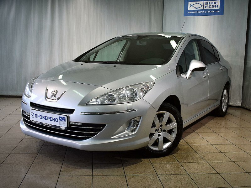 Peugeot 408 i 2012