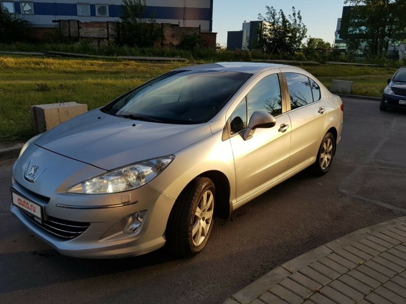 Peugeot 408 2012