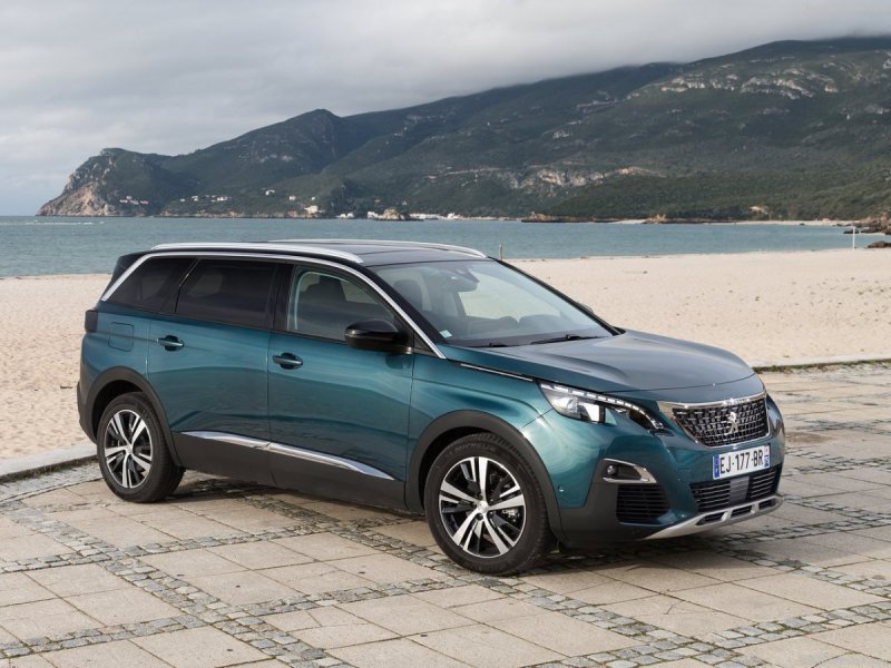 Peugeot 5008 II