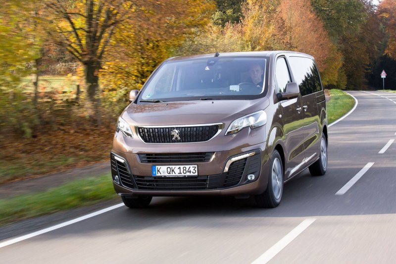 Peugeot traveller 2017