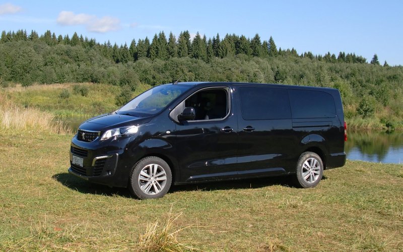 Peugeot traveller 2016