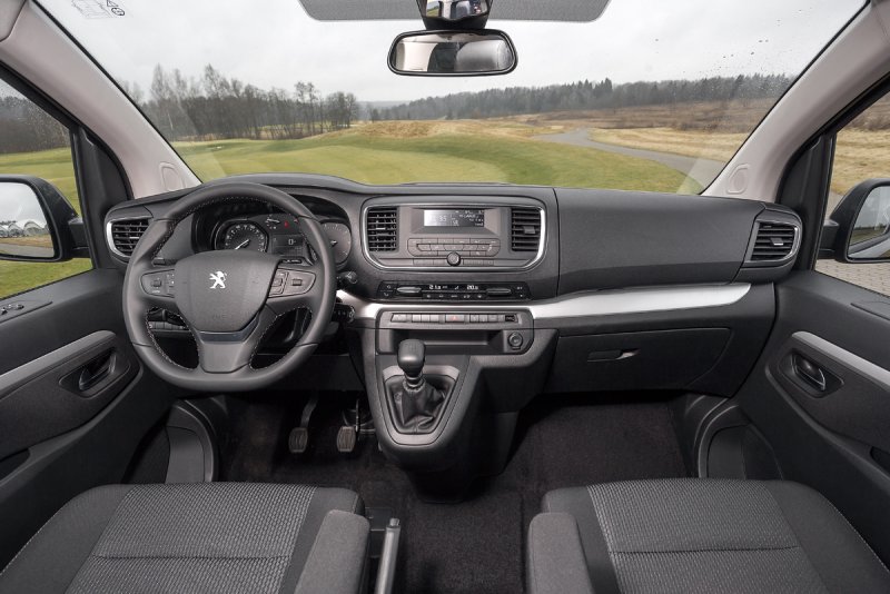 Peugeot - traveller Active long 4wd