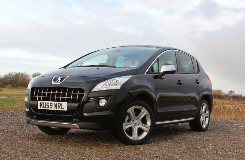Машина Peugeot 3008