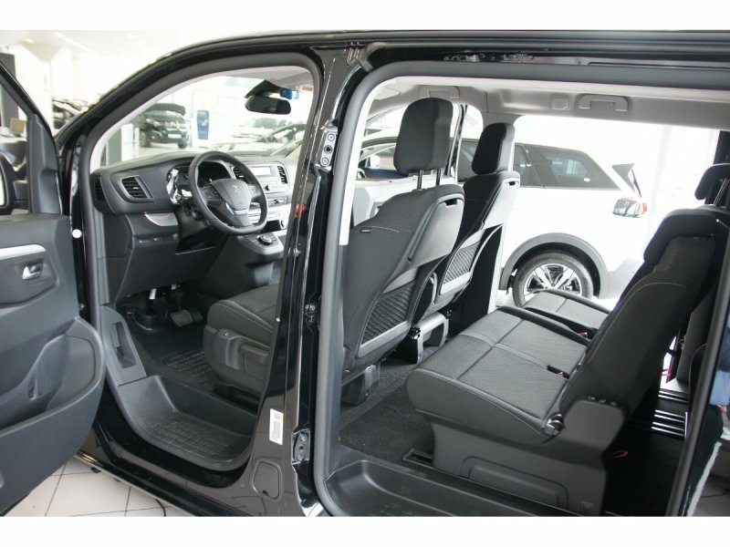 Peugeot traveller Active салон