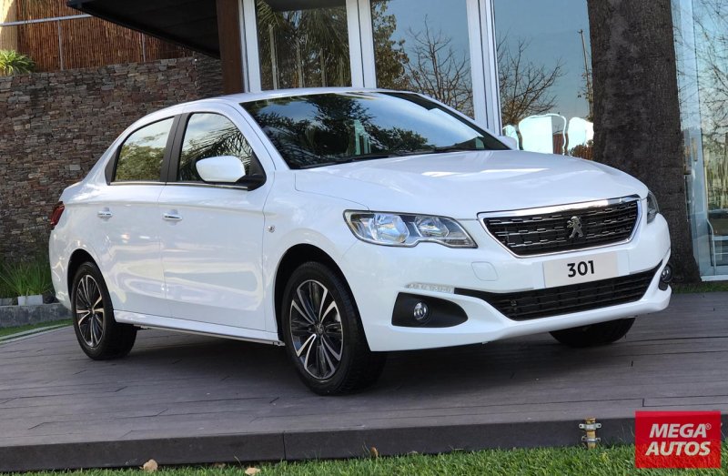 Peugeot 301 Allure белая