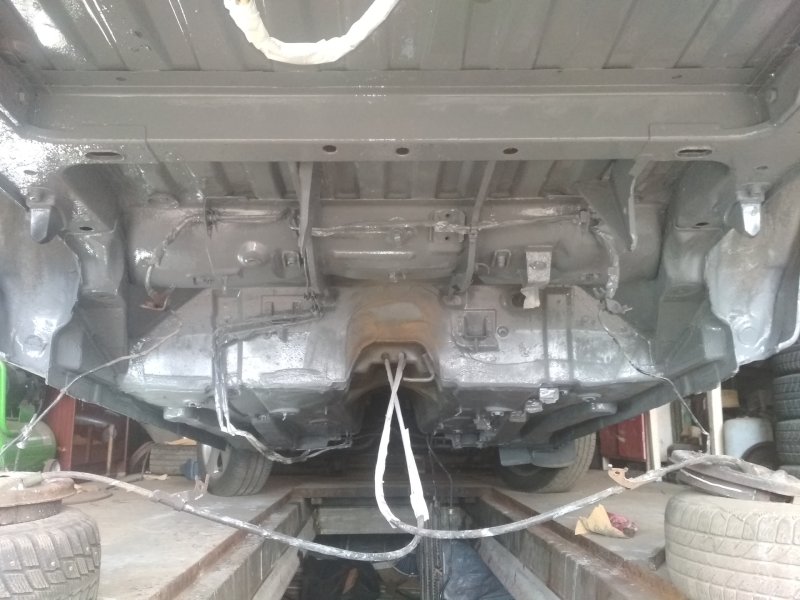 Peugeot 206 днище