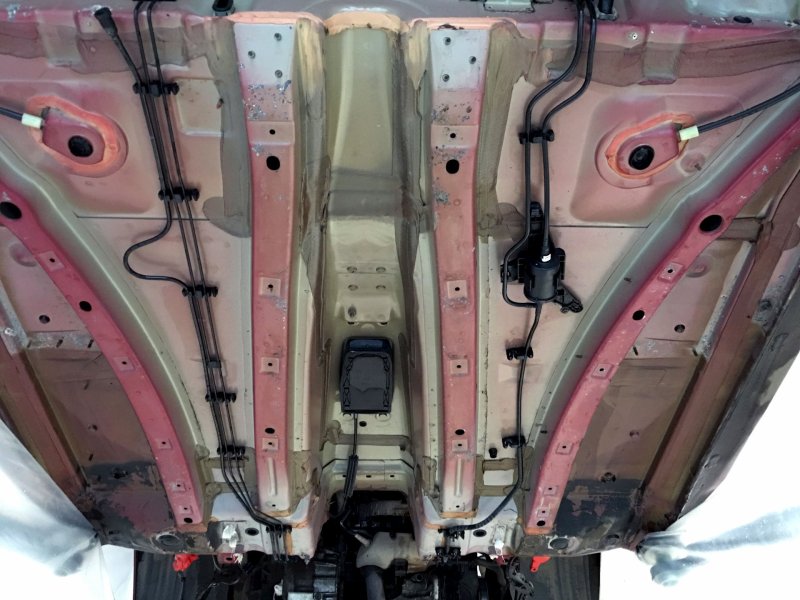 Peugeot 206 седан днище