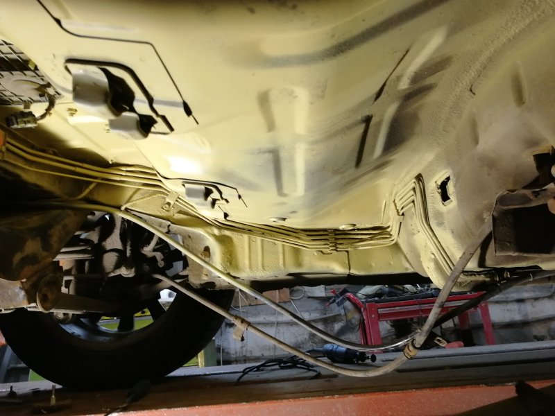 Peugeot 206 седан днище