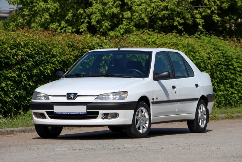 Peugeot 306 седан