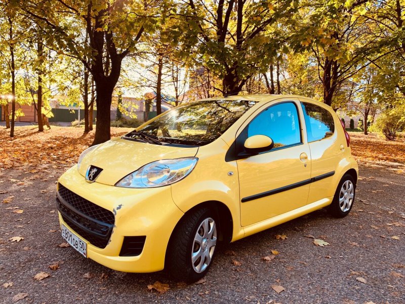 Pego 107 Yellow