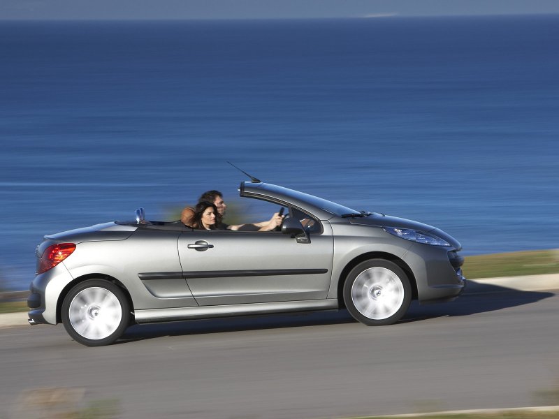 Peugeot 207 купе