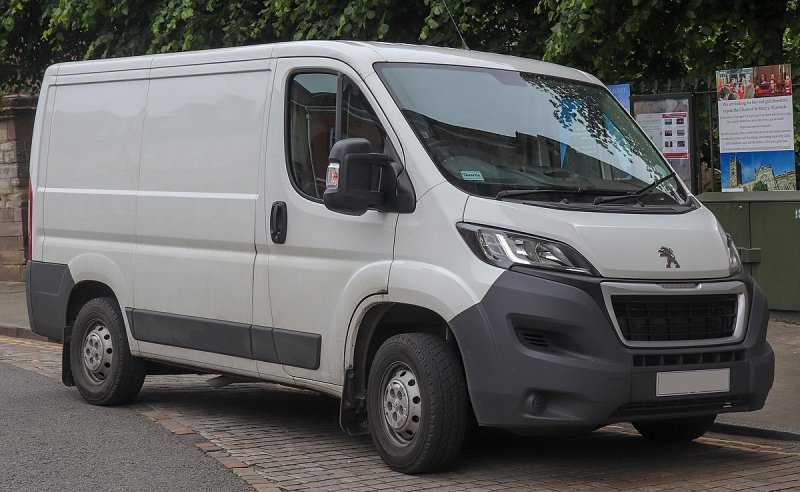 Peugeot Boxer 330 l1h1 (ц/м фургон)