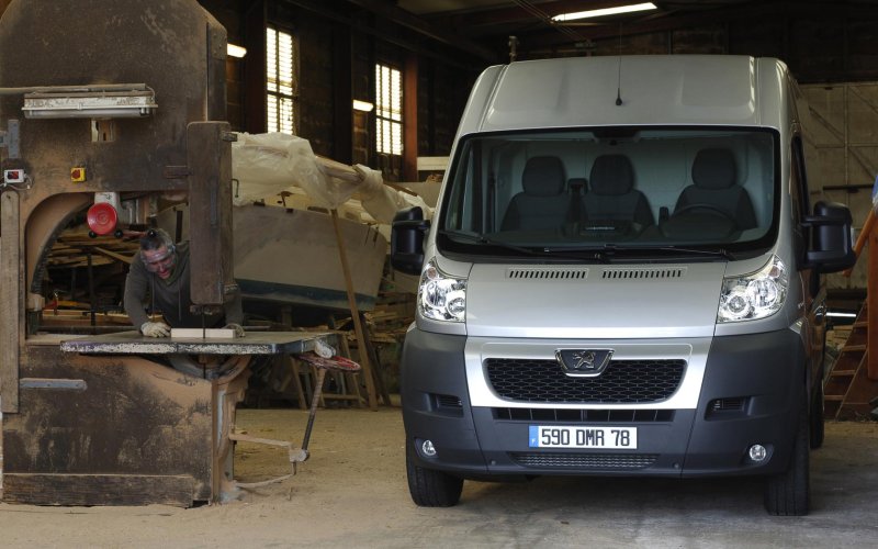 Peugeot Boxer 2006 2.2 HDI