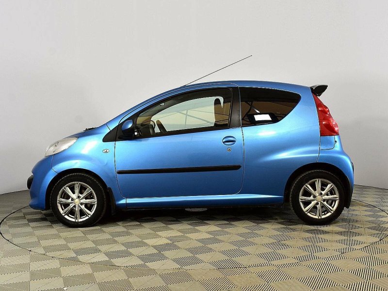 2002 Peugeot 107