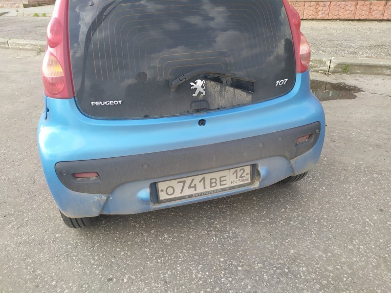Peugeot 107 задние габариты