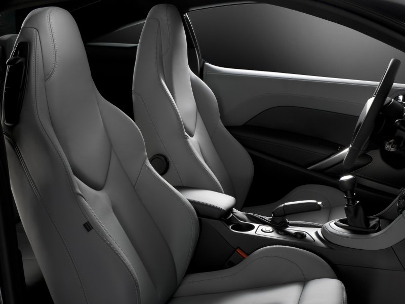 Сиденья Peugeot RCZ