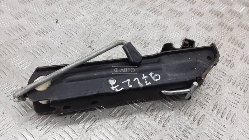 Родной домкрат Пежо 607