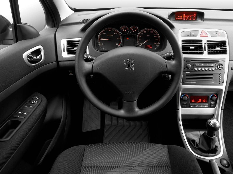 Peugeot 307 2007 салон