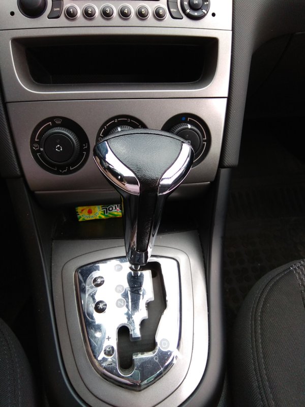 Ручка АКПП Peugeot 408