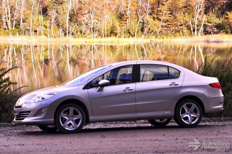Peugeot 408 t93