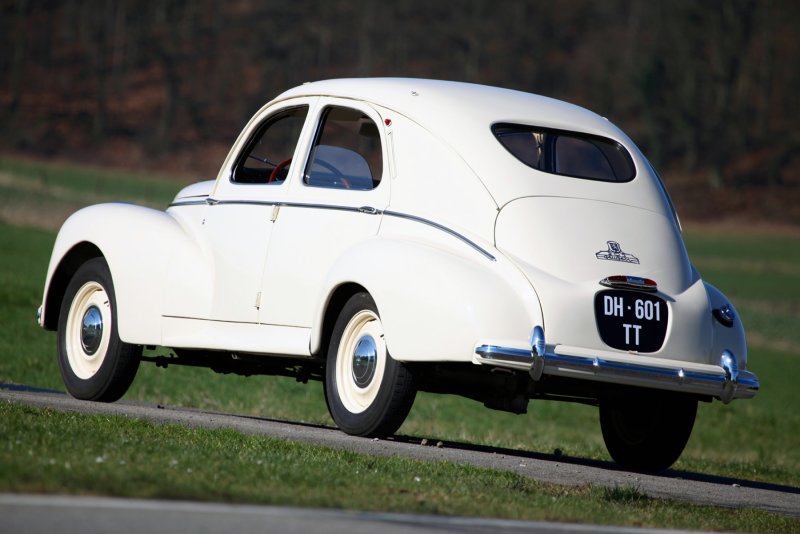 Peugeot 403 купе