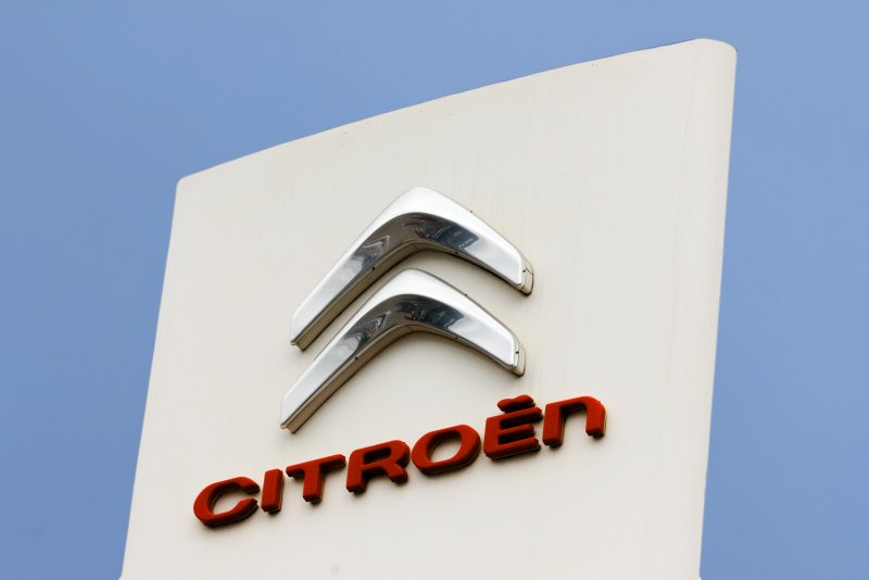 Citroen логотип автосалон