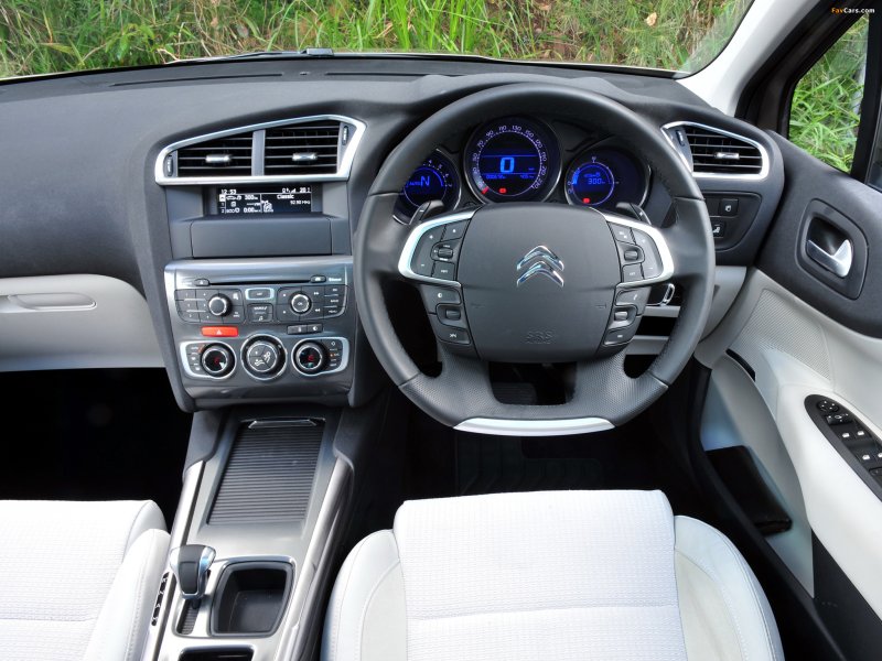 Citroen c4 2012 хэтчбек салон