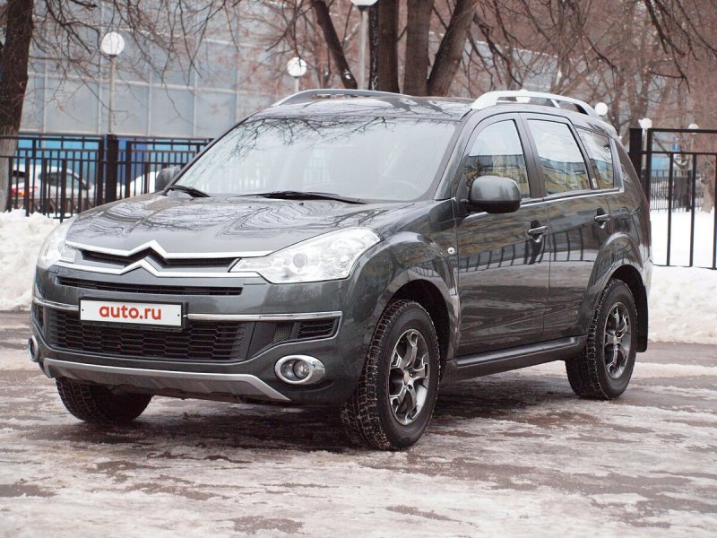 Машина Citroen c-Crosser