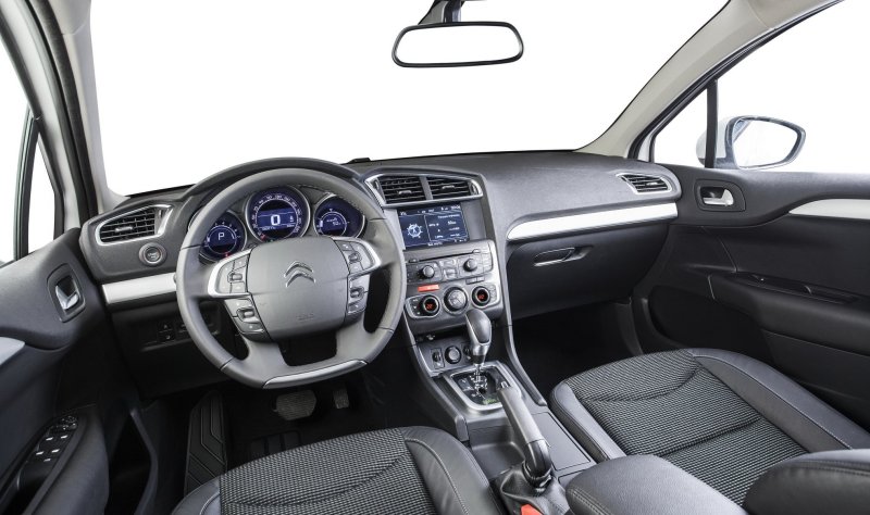 Citroen c4 2014 седан салон