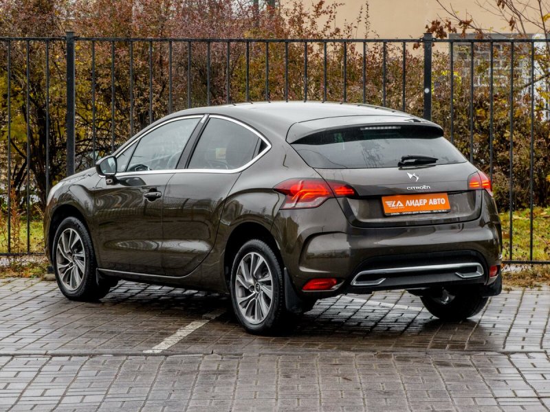 Citroen ds4 коричневый