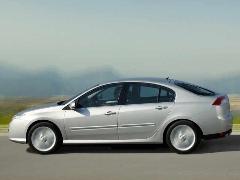 Renault Laguna хэтчбек II 2.0