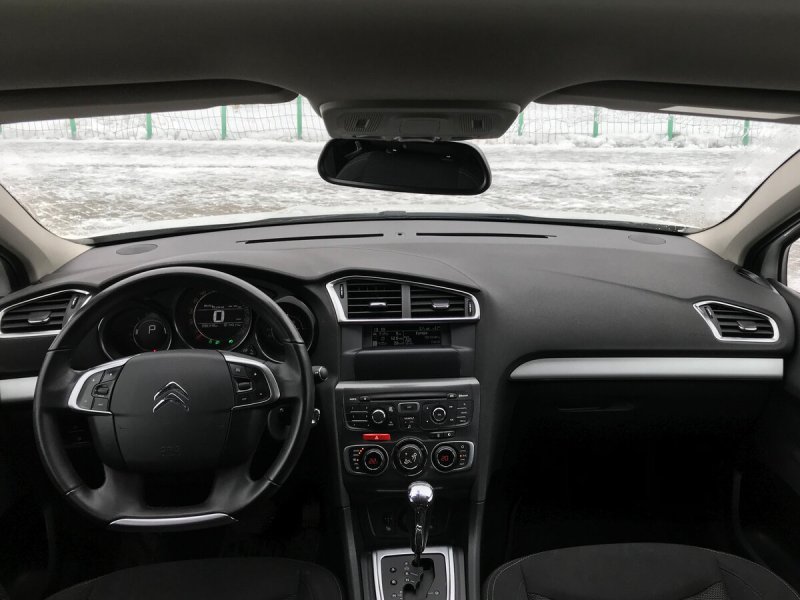 Citroen c4 седан 2013 салон