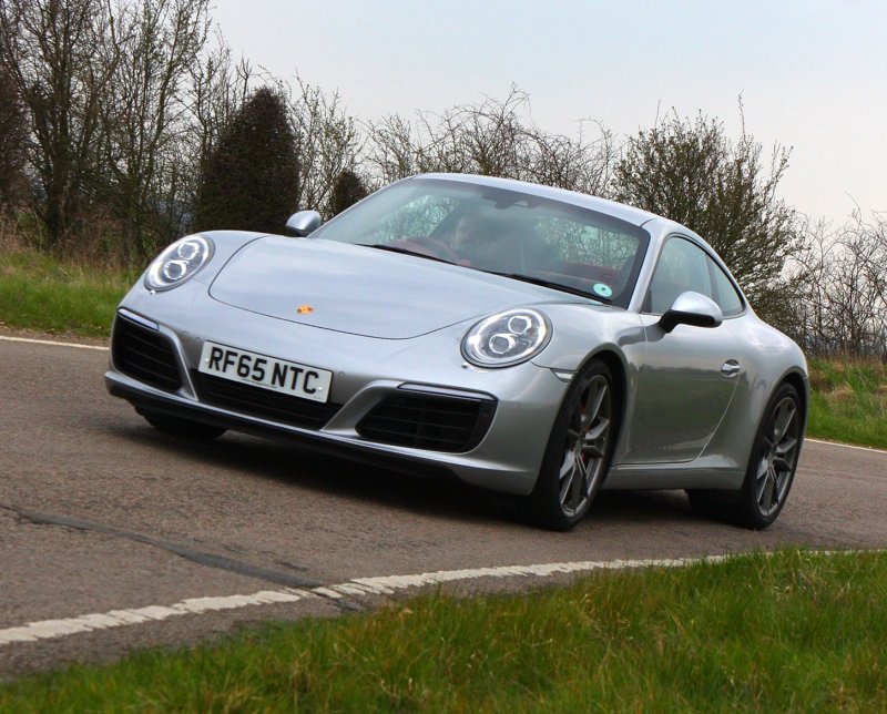 Порше 911 2013