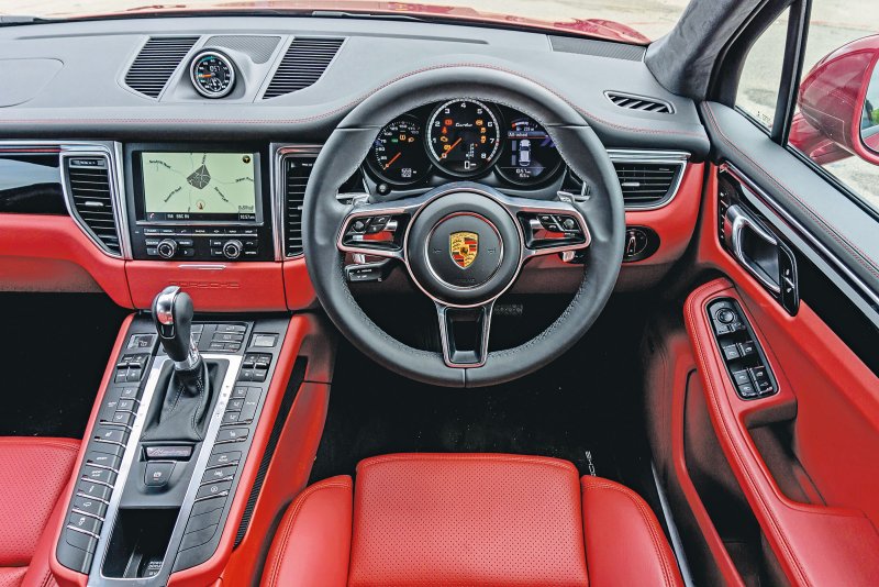Porsche Macan Turbo s салон