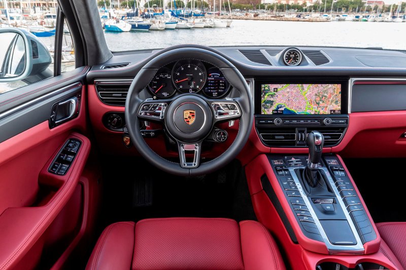 Porsche Macan 2020 салон