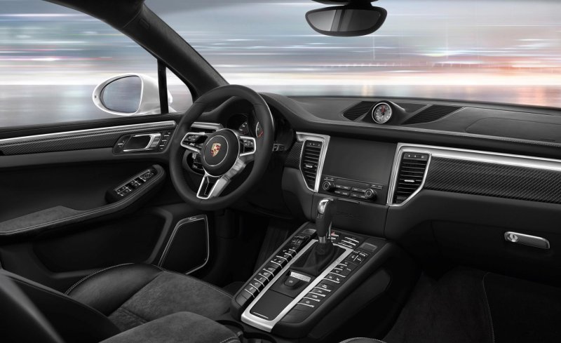 Porsche Macan Turbo 2015 салон