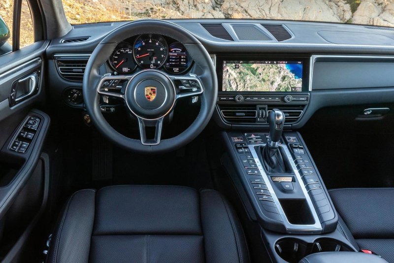 Porsche Macan 2021 салон