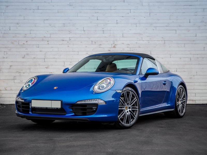 Порше 911 синий