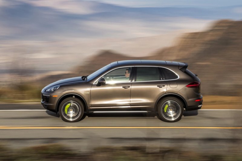 Porsche Cayenne s e Hybrid 2015