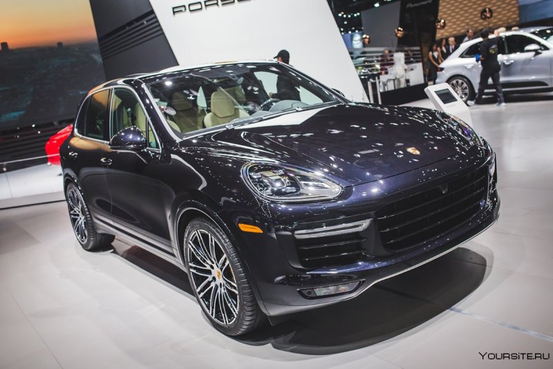 Porsche Cayenne Turbo s 2016