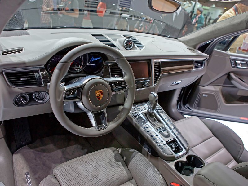 Porsche Macan салон