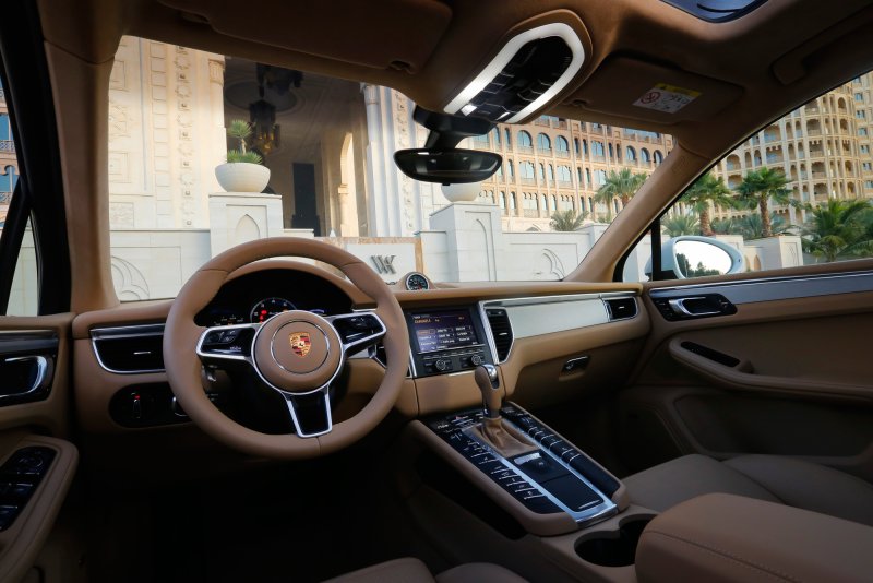 Porsche Macan Turbo s салон