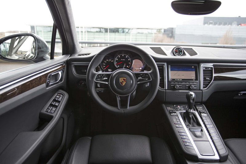 Porsche Macan Interior