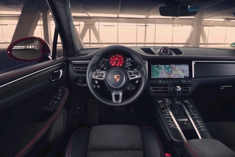 Porsche Macan GTS 2020 салон