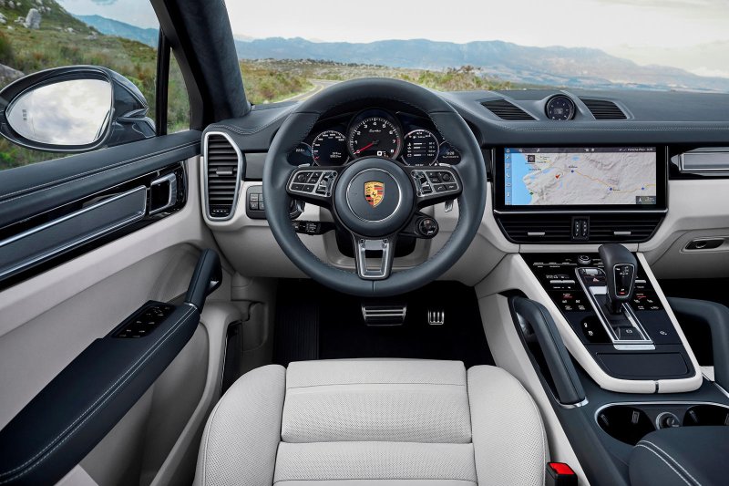 Porsche Cayenne 2020 салон