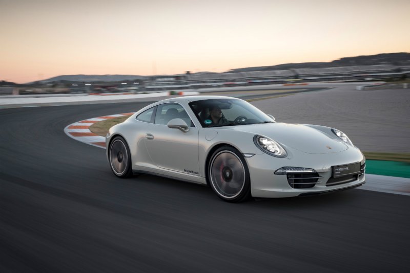 Porsche 911 Carrera 991