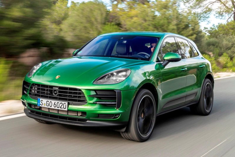 Porsche Macan 2021 зеленый