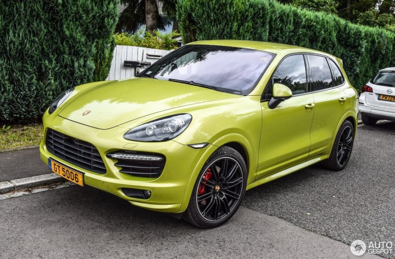 Porsche Cayenne 958 GTS